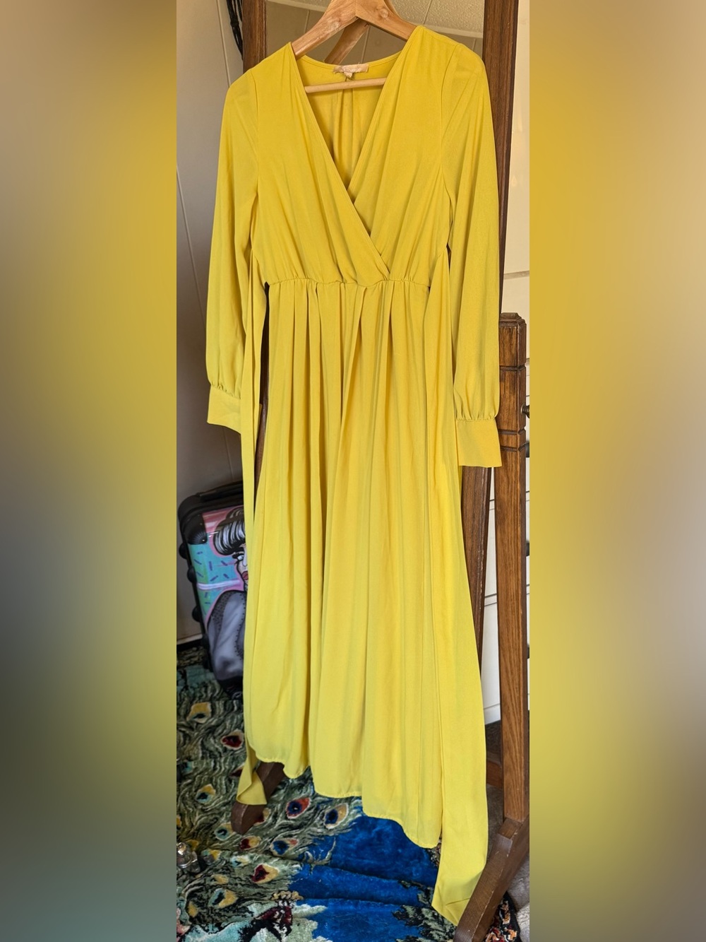 Ricarica v-neck long sleeve maxi dress in gold, Size Small